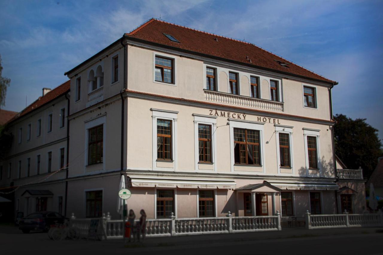 Grandhotel Sluchatko - Ex Zamecky Hotel Vranov nad Dyjí Eksteriør bilde